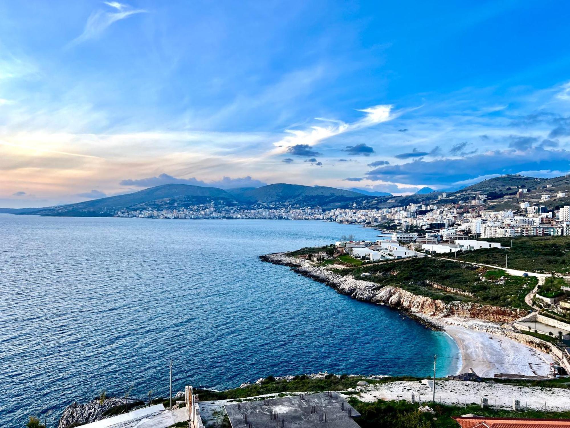 Redi'S Seaview Apartments Sarandë Eksteriør billede