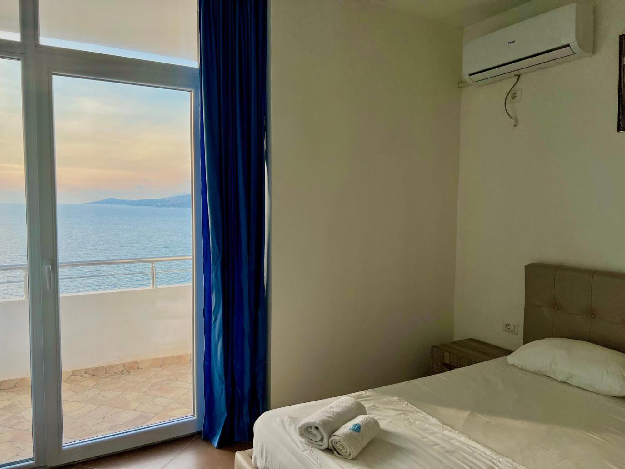 Redi'S Seaview Apartments Sarandë Eksteriør billede
