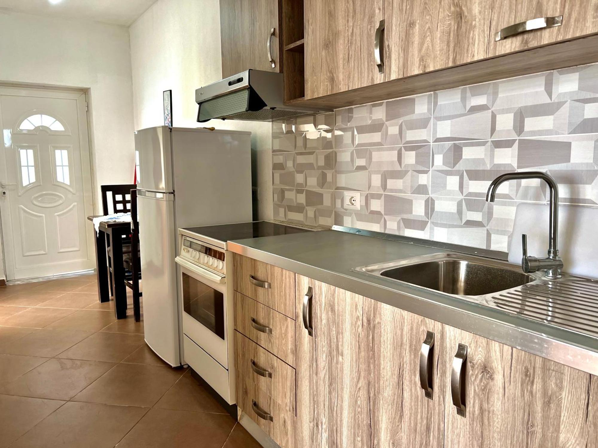 Redi'S Seaview Apartments Sarandë Eksteriør billede