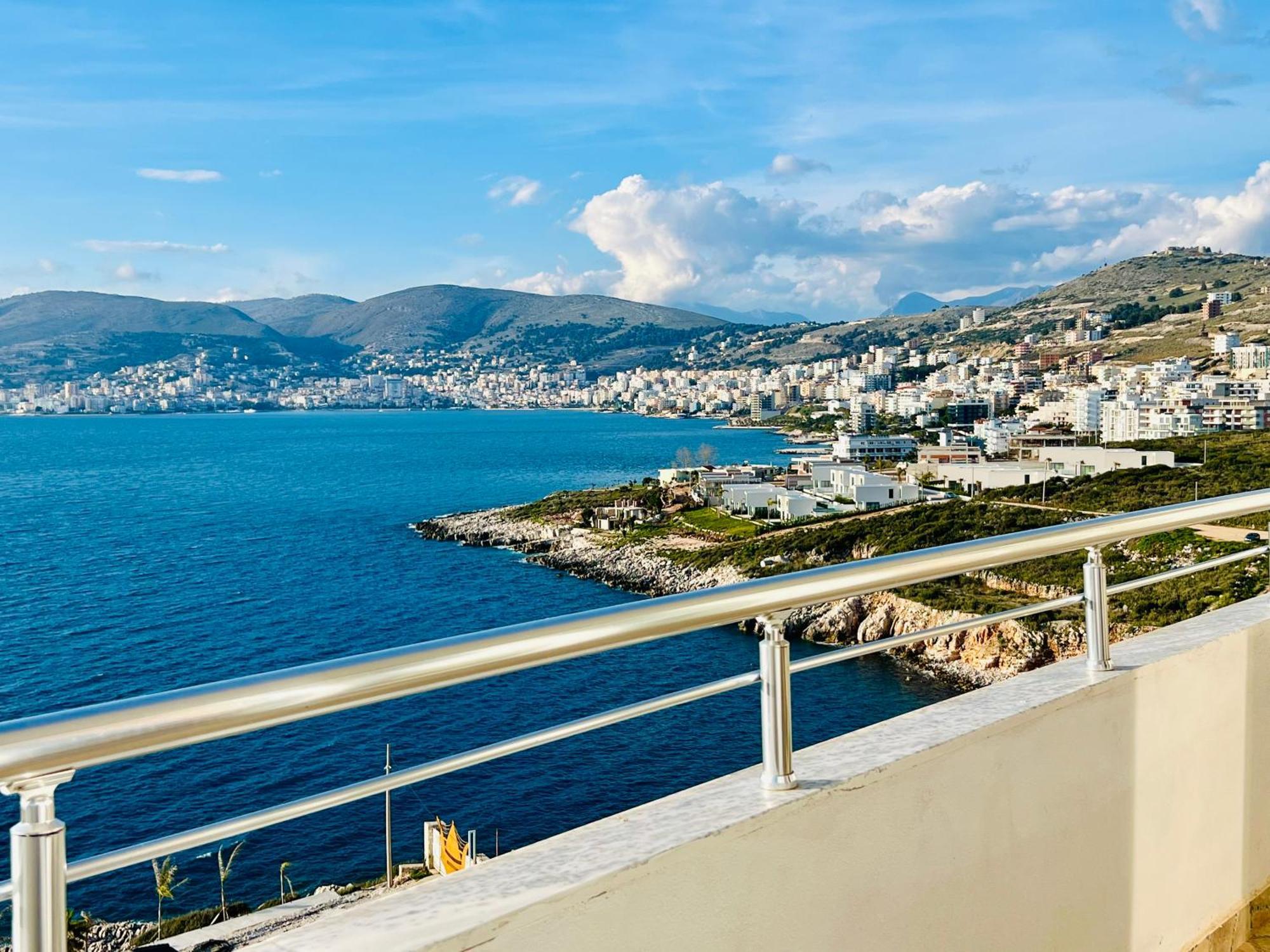 Redi'S Seaview Apartments Sarandë Eksteriør billede